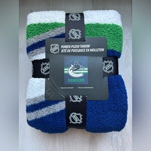 VANCOUVER CANUCKS | NHL Power Plush Throw Blanket